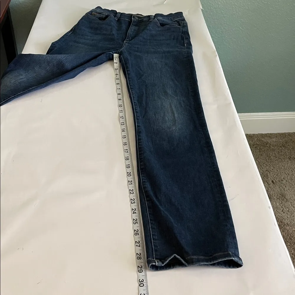 DL1961 Mara High Rise Instasculpt Straight Size 28 - Image 7