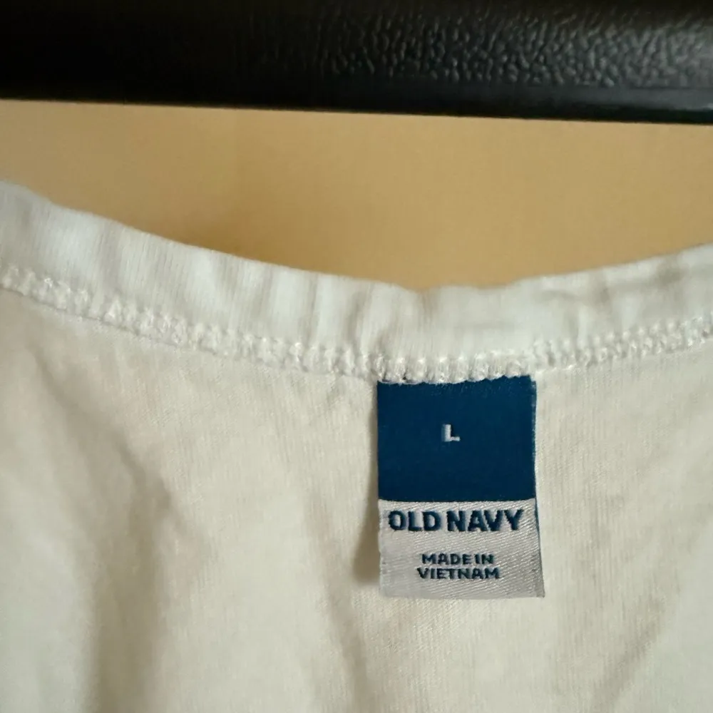 Old Navy  White Crop Top - Image 2