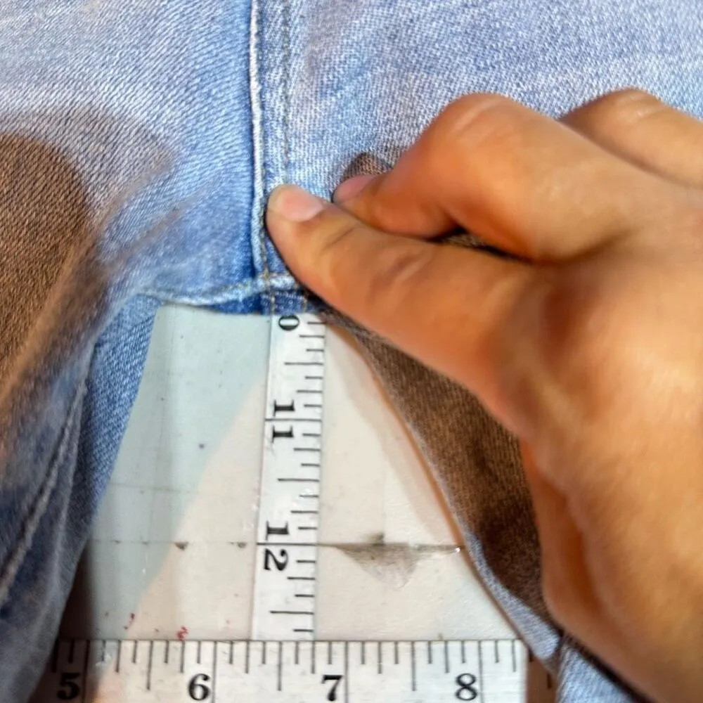 KanCan Women's Distressed Cuffed Boyfriend Jeans Blue Denim Light Wash Size 7/27 - Image 13