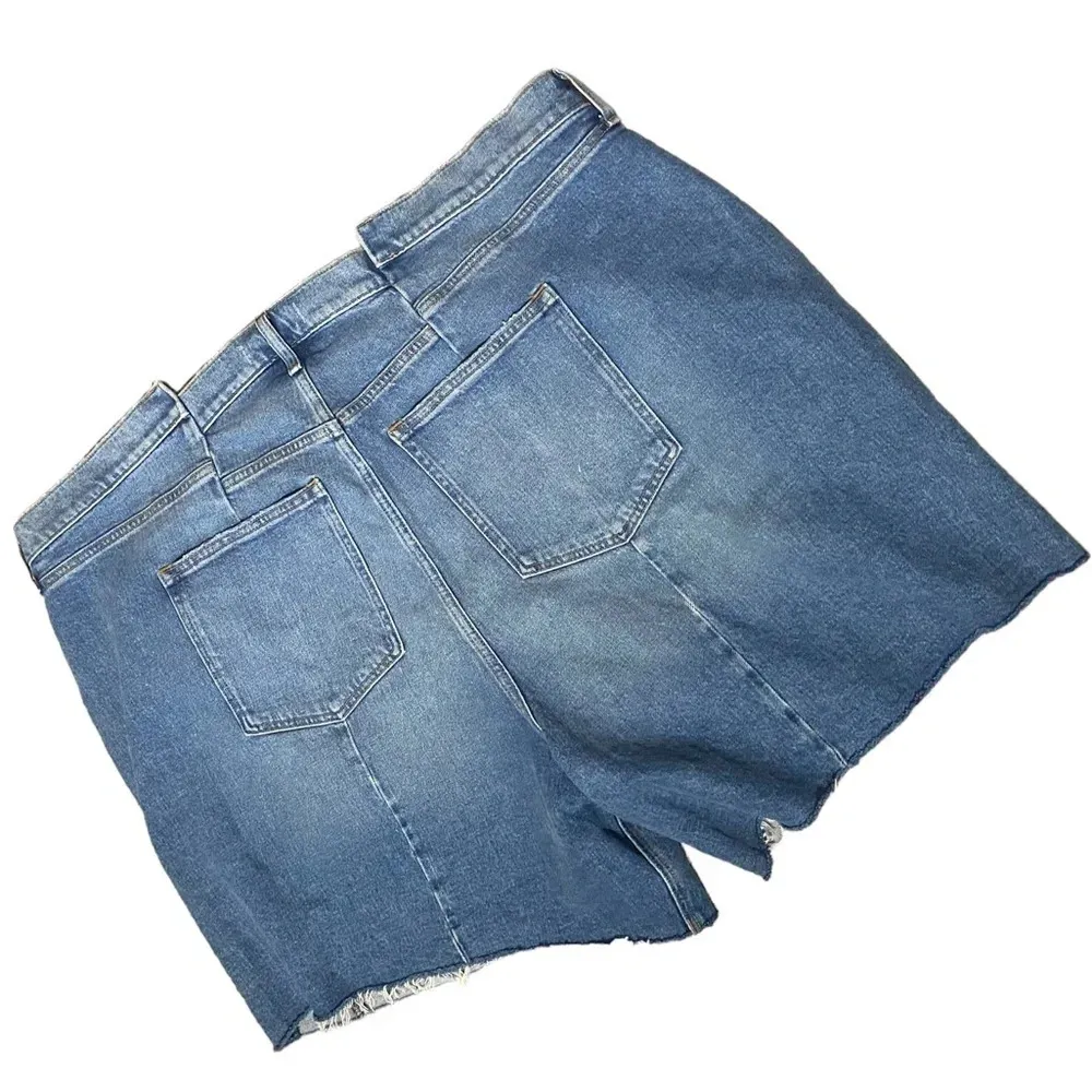 NWOT Abercrombie & Fitch The 7”‎ Dad Short High Rise 37 / 24 - Image 3