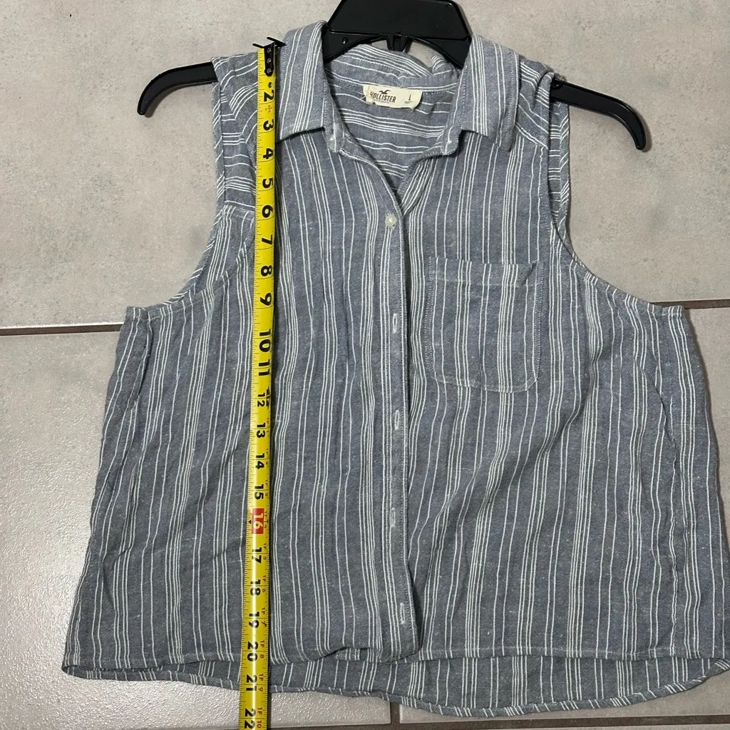 Hollister Women Gray Stripes‎ Sleeveless Button Down Shirt size L. - Image 6