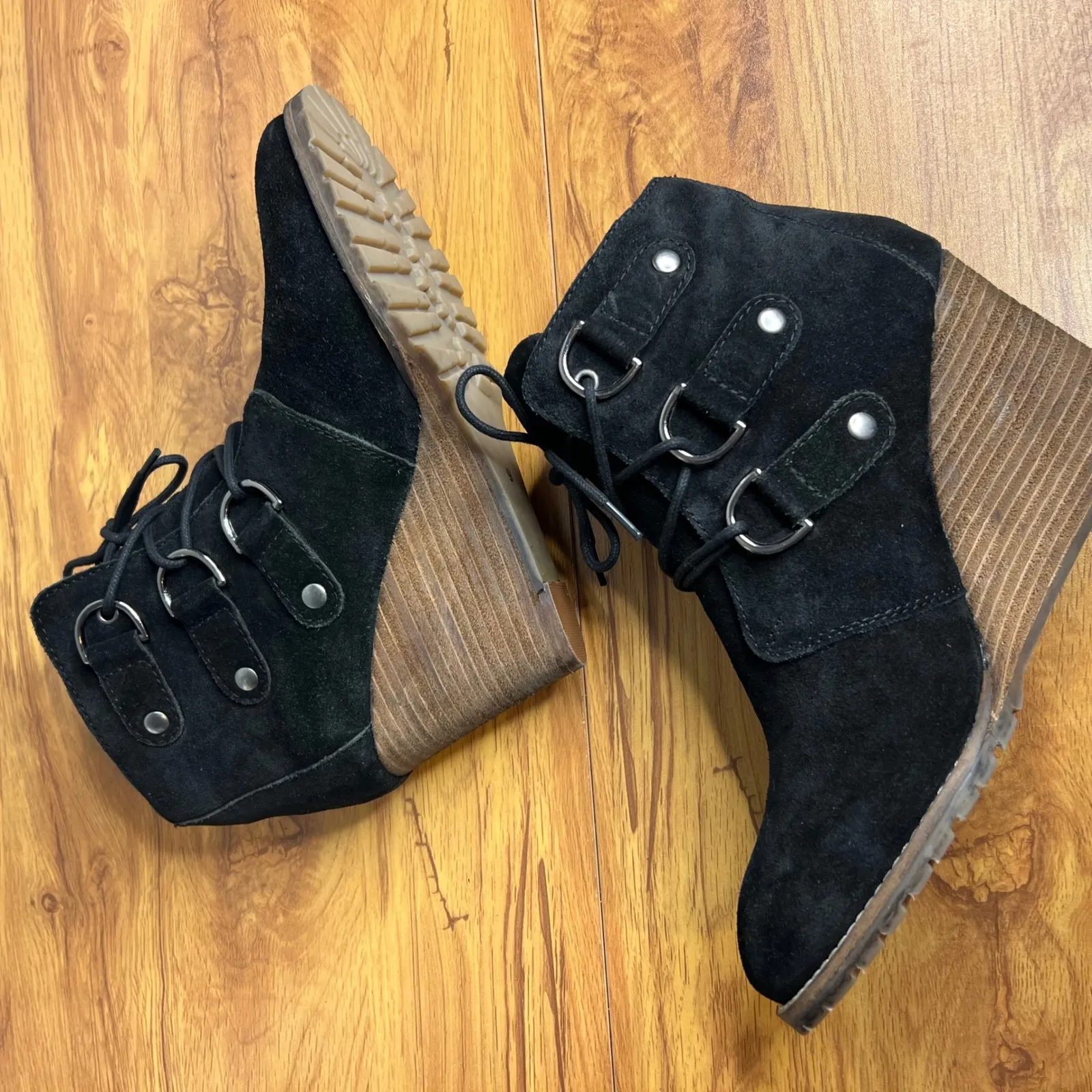 Diba Black Suede Lace Up Wedge Ankle Boots Women Size 9 NEW - Image 6