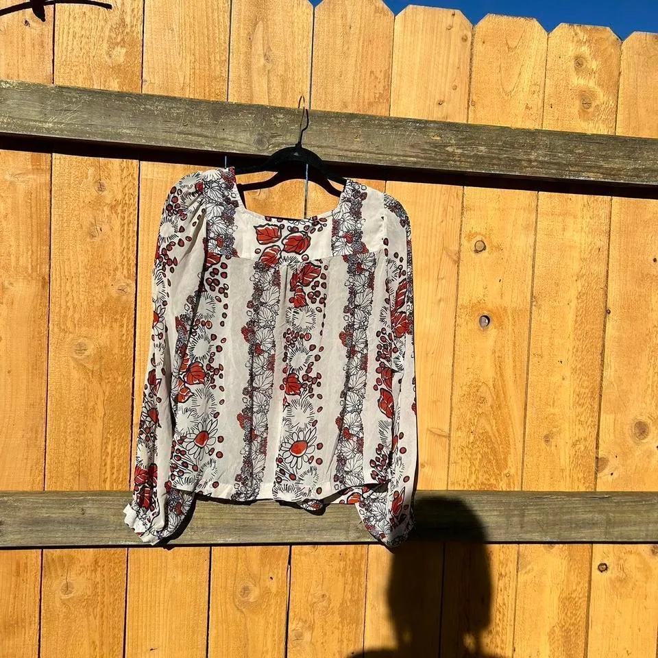 Fun & flirt peasant top‎ size small - Image 7