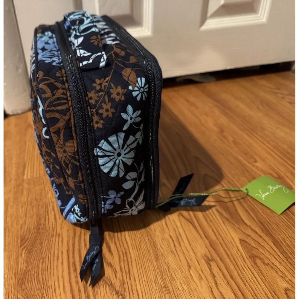 Vera Bradley Large Iconic Blush & Brush Makeup Case- Java Floral New Blue Tonal - Image 4