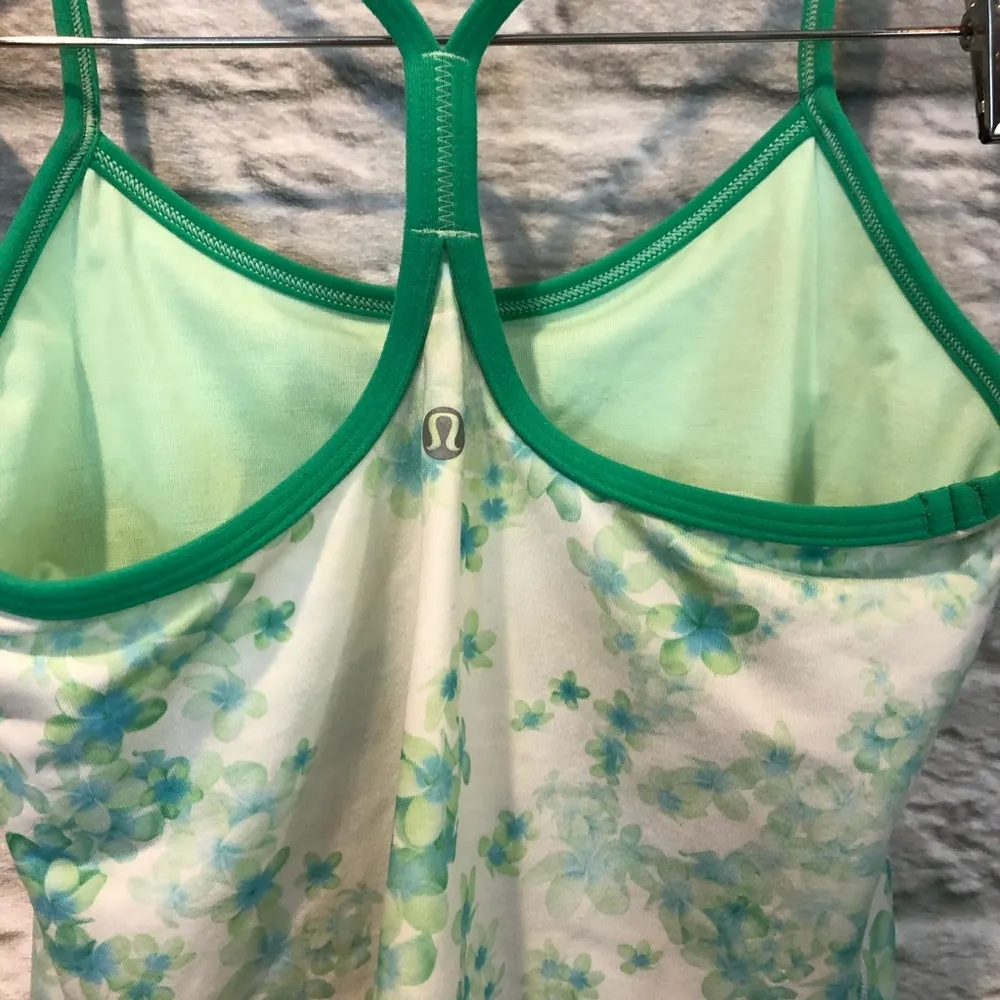 Lululemon Size 4 Power Y Tank Luon Light Frangipani Very Green/Very Green 2013 - Image 11