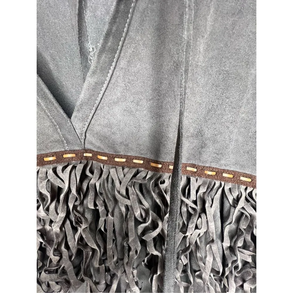 Umgee Faux Suede Western Boho Short Sleeve Top With Fringe Detail - Image 3