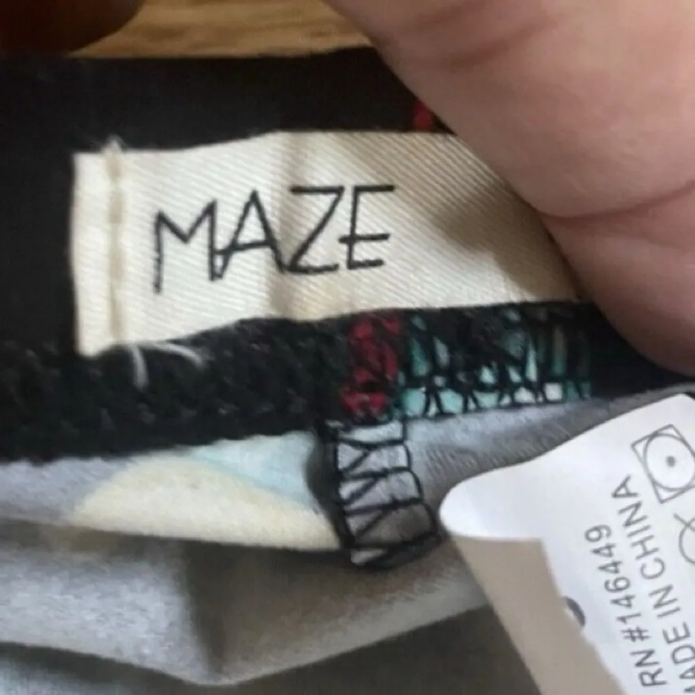 Maze Women's Holiday Lights Printed Leggings Size 4 Christmas Novelty Elastic - Image 9