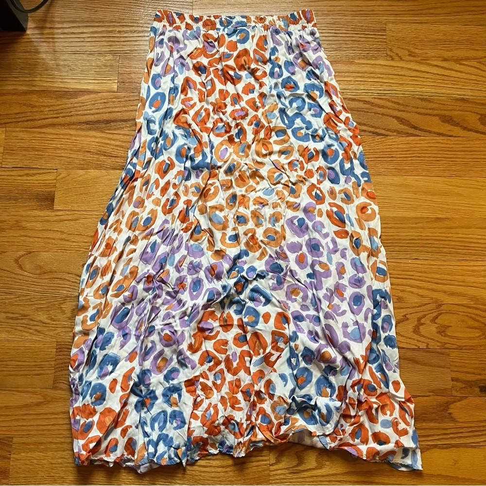 Vibrance Maxi Skirt size small - Image 3