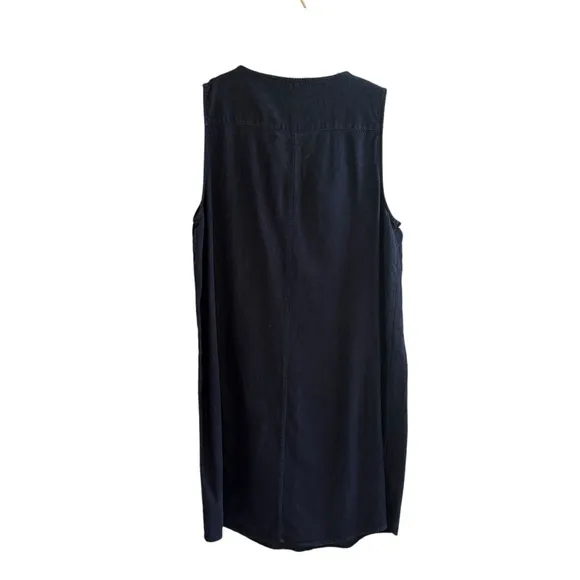 Gap shift linen blend dark blue dress with‎ white floral embroidery. Size Medium - Image 2
