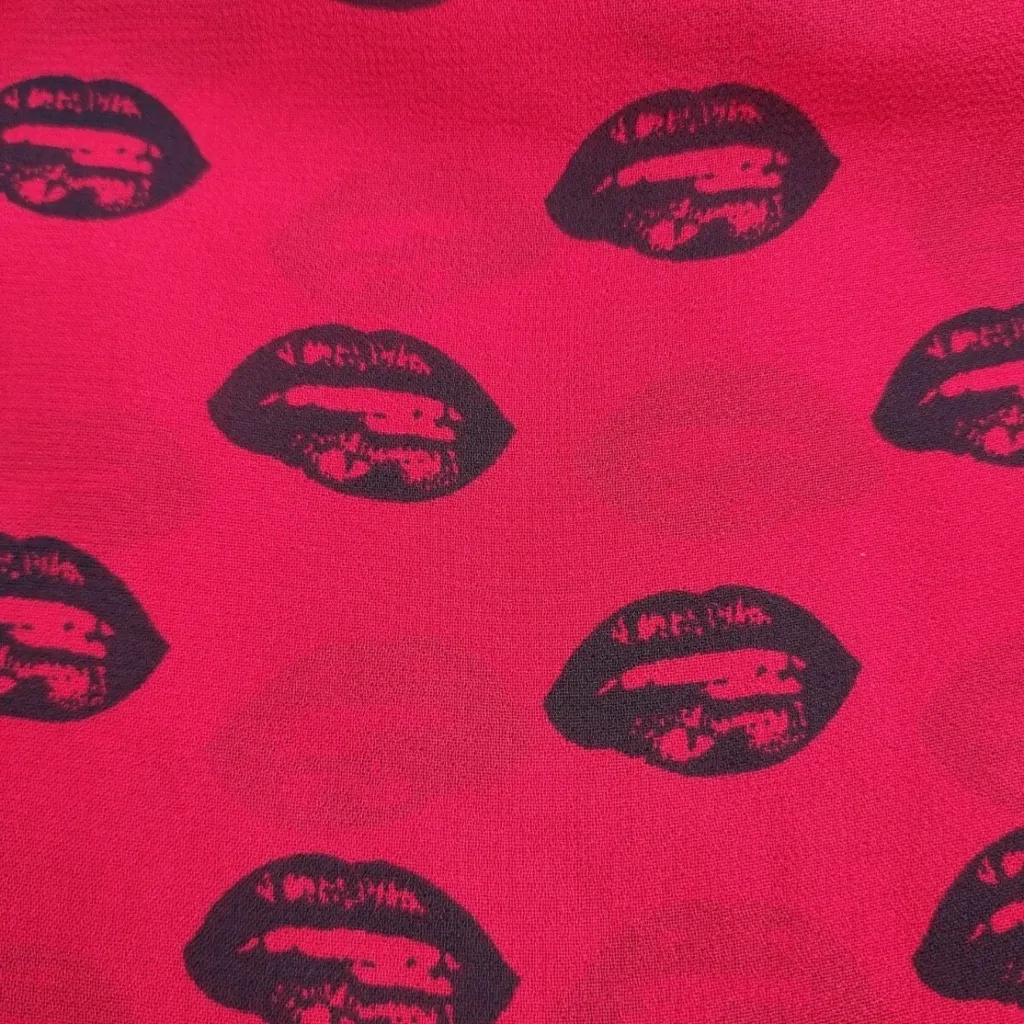 Torrid Tank Top Red Lips Ruffled Chiffon Sheer Blouse Rocky Horror Plus Size 4X - Image 6