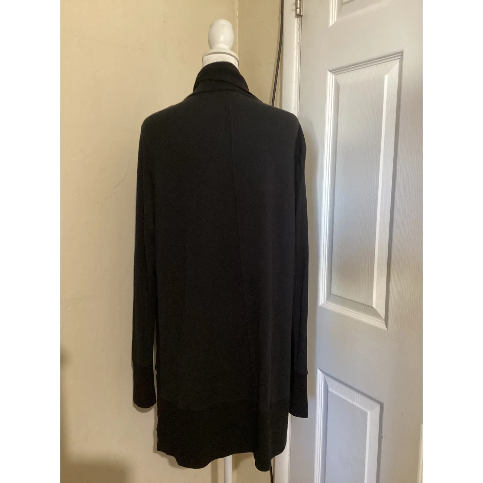 Athleta Pranayama Restore Wrap Black Long Sleeve Open Front Cardigan Pockets 1X - Image 6