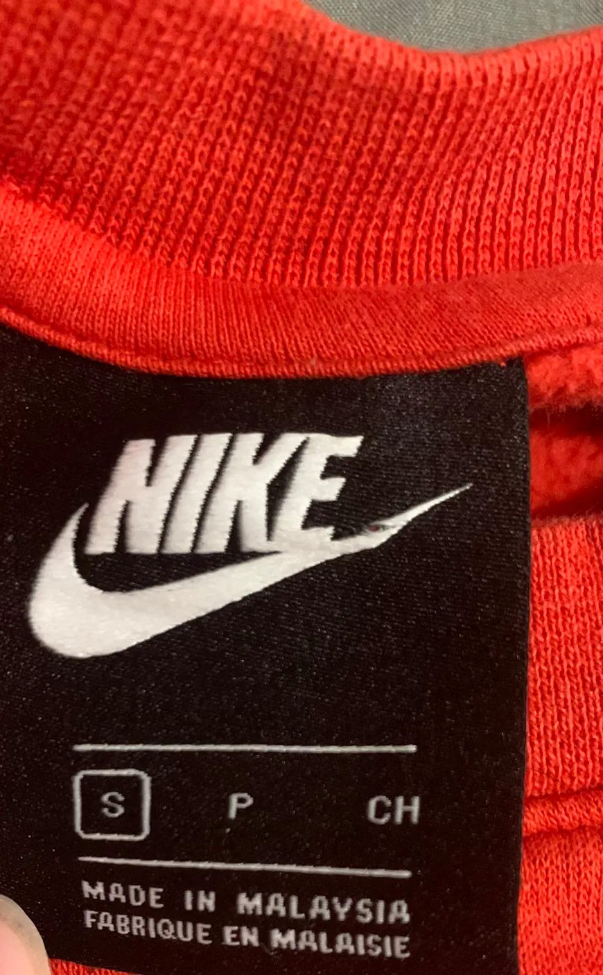 Nike Red Crew Neck - Image 4