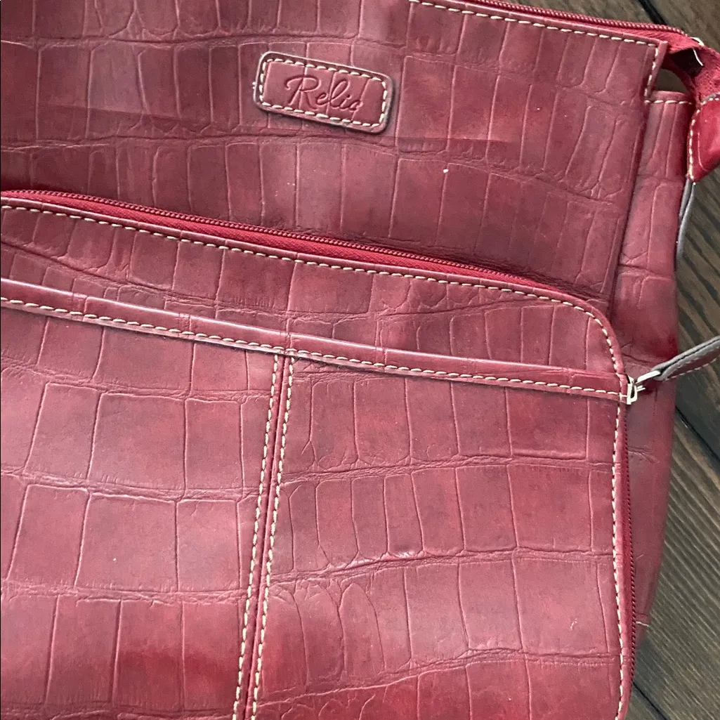 Relic faux leather Burgundy Crossbody Bag - Image 8
