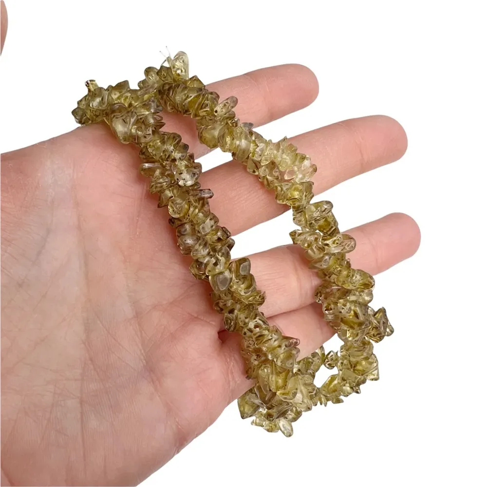 Yellow Amber Color Glass Chip Beaded Twisted Oval Gold Metallic Necklace - Image 7