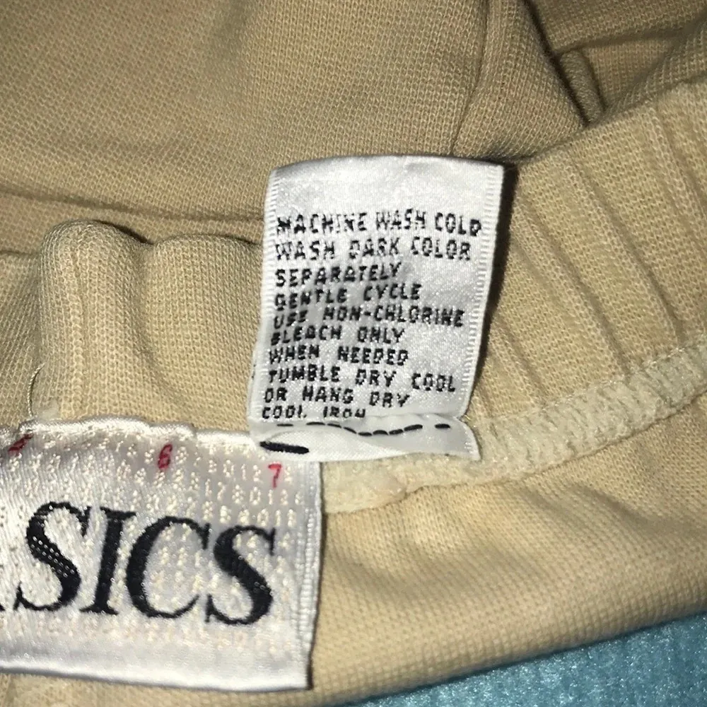 BASICS yoga shorts pull on elastic waistband size M Tan Size M - Image 8