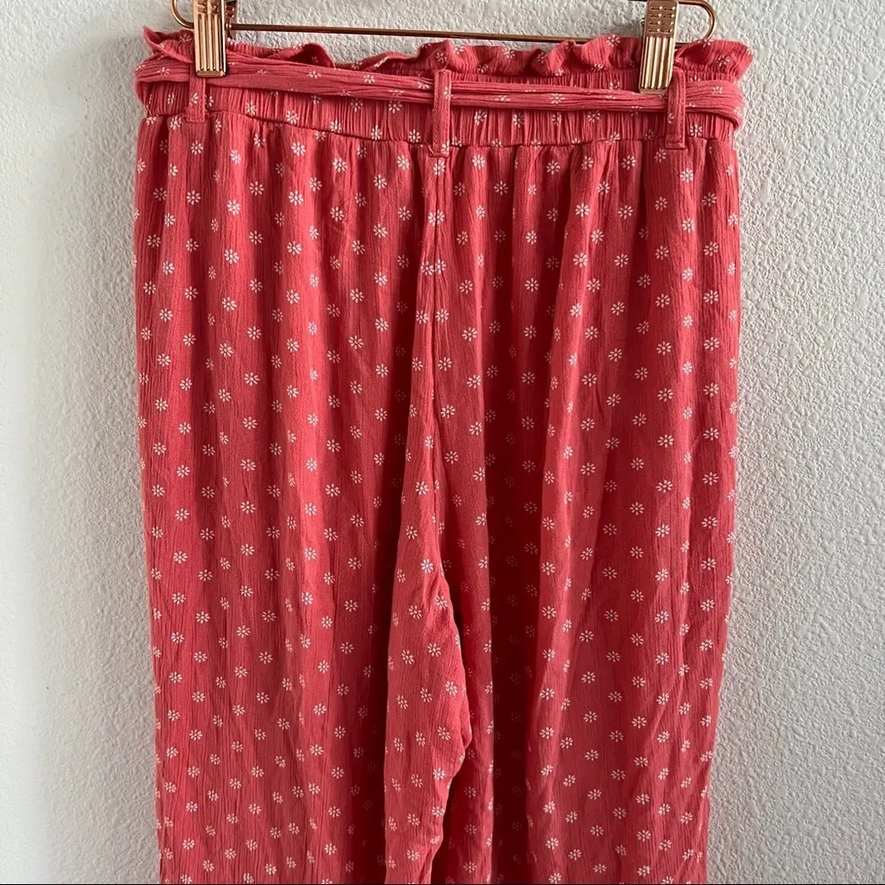 Hollister Ultra High Rise Pink Floral Print Wide Leg Crop Pants Small - Image 11