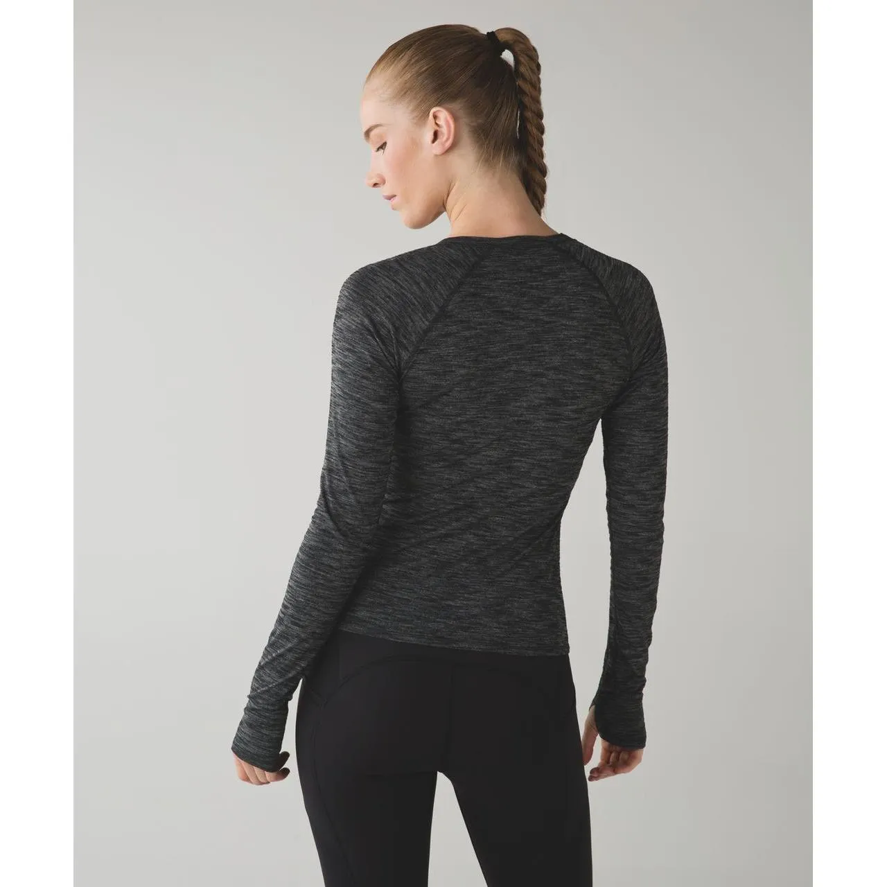 Lululemon Interval Long Sleeve Black Grey Ruched V-Neck Long Sleeve Shirt Size 4 - Image 4