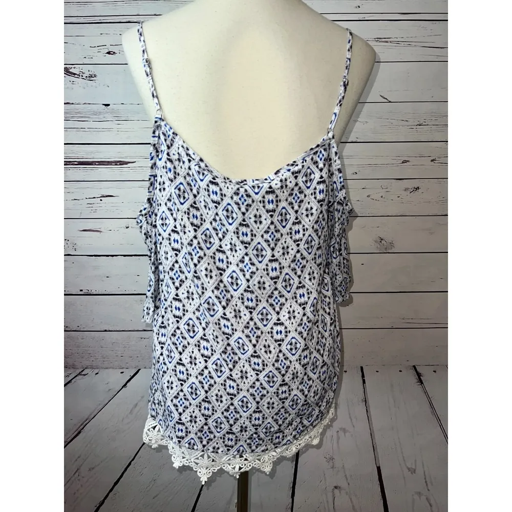 NWT Stitch Fix Langlock Cold Shoulder Blouse Large Skies are Blue shirt Lace Hem - Image 5