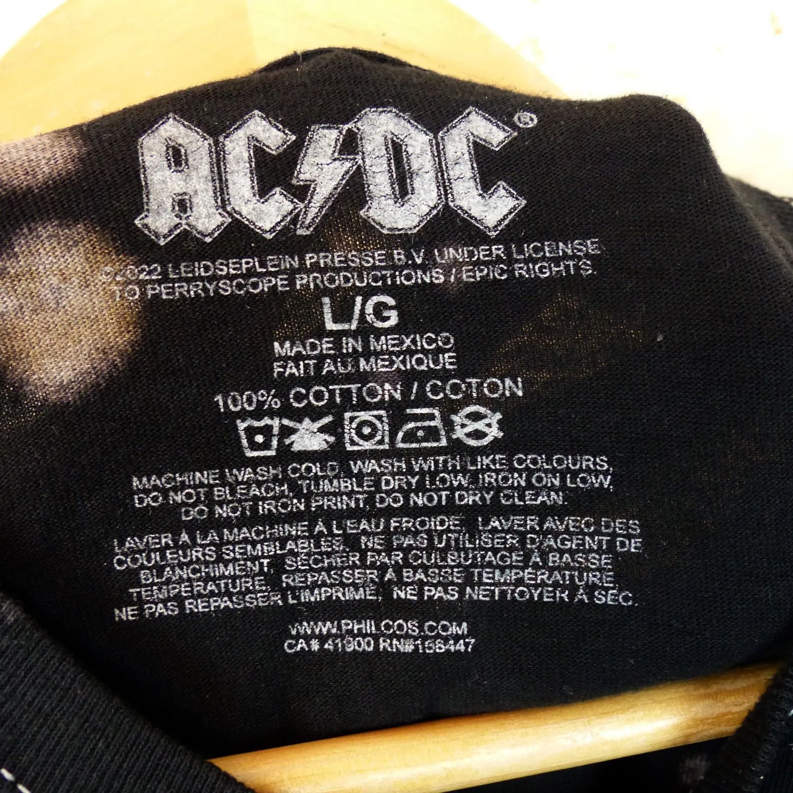 AC/DC Crop T Shirt Womens L Black Splatter American Logo US Tour Graphic Rock Size L - Image 8