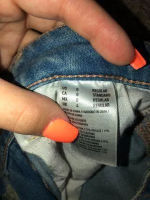 American Eagle Jeans - Image 5