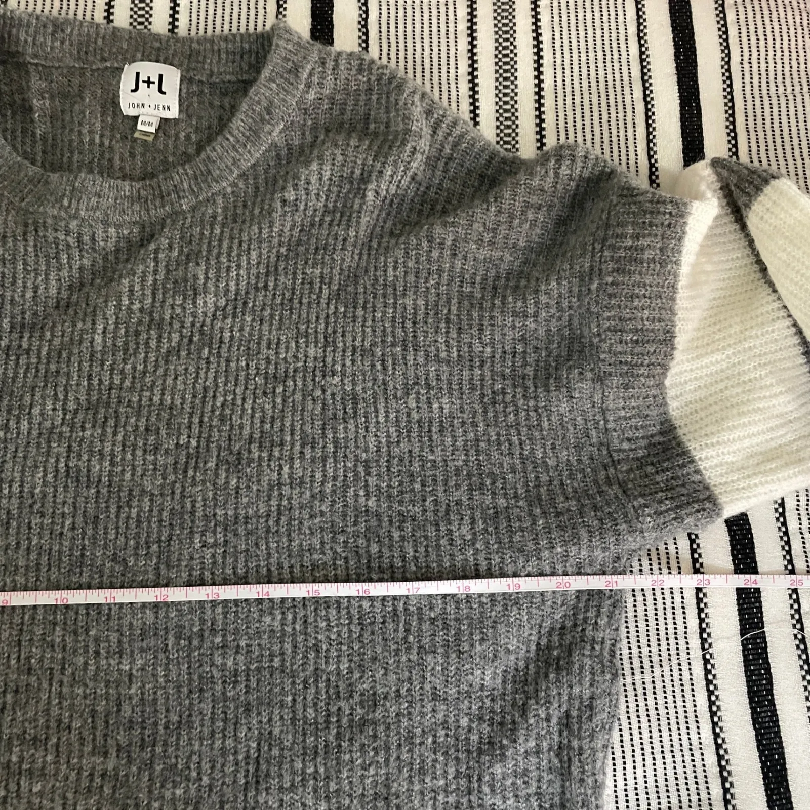 John + Jenn Gray Sweater Medium White Stripe Rib Knit Pullover Retro 90s Varsity - Image 5