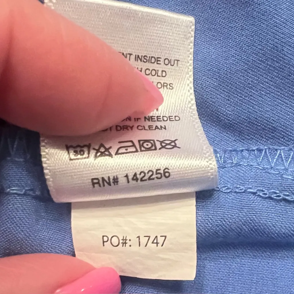 FIGS SCRUBS Ceil‎ Blue Catarina One-Pocket Scrub Top Embroidered "M." Size Small - Image 8