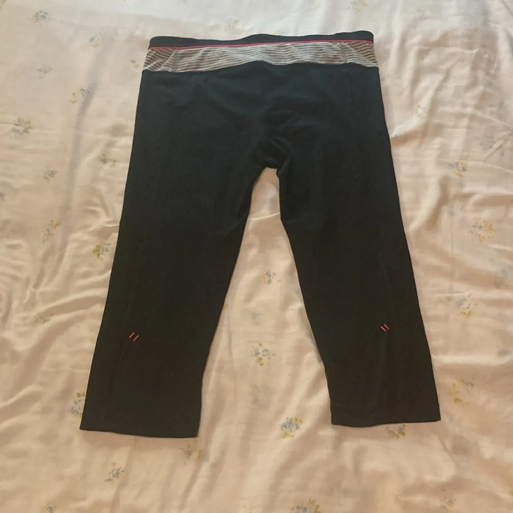 Lukka Capri Size L - Image 8