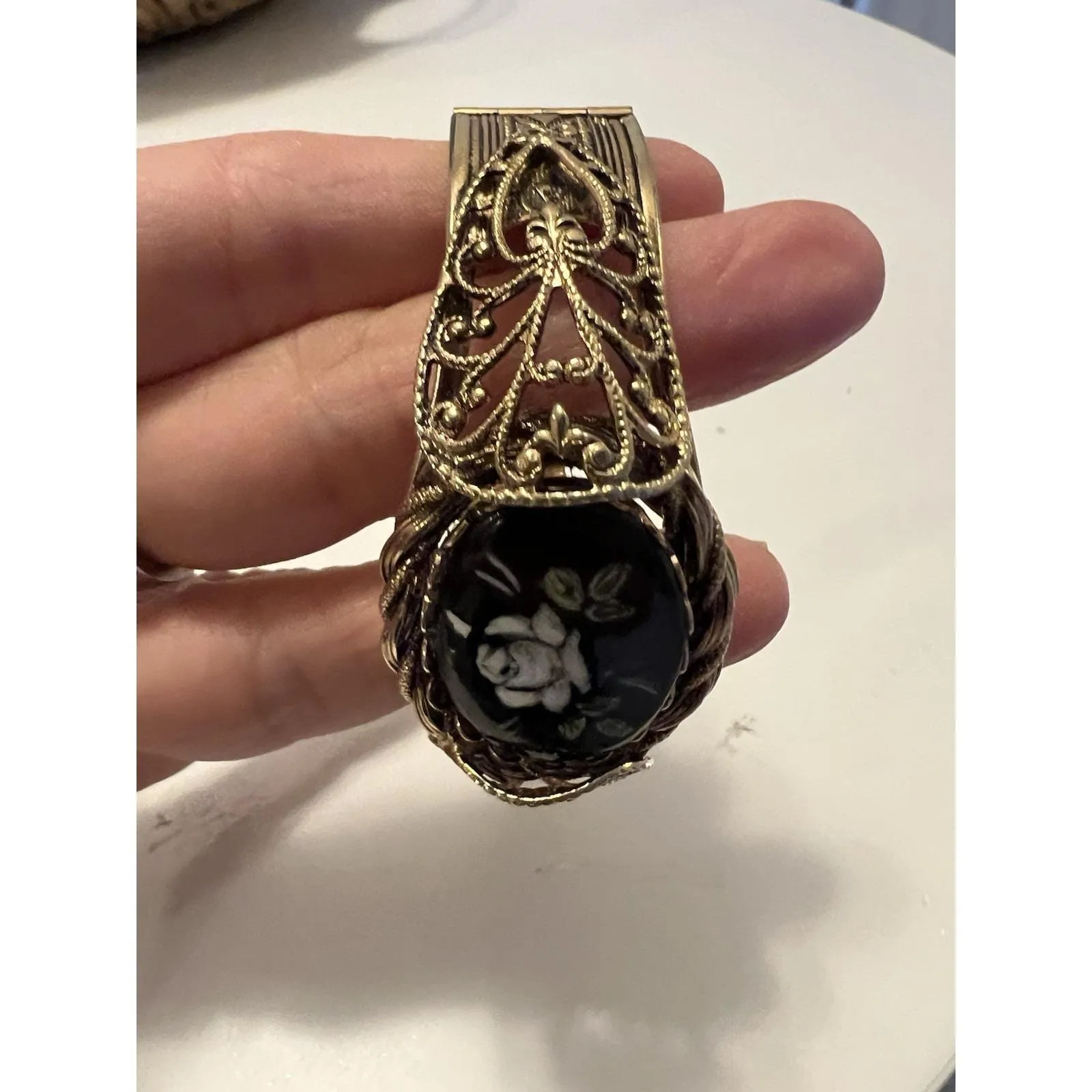 Vintage Y2K Black Filigree Hinged Bracelet Gold Tone Painted Rose - Image 6
