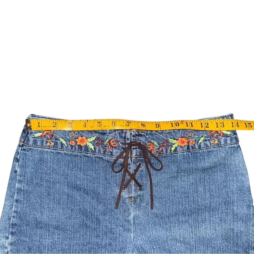 VTG Jordache Floral Embroidered Lace-Up Cutoff Denim Shorts Sz 28 Y2K Bareback - Image 7
