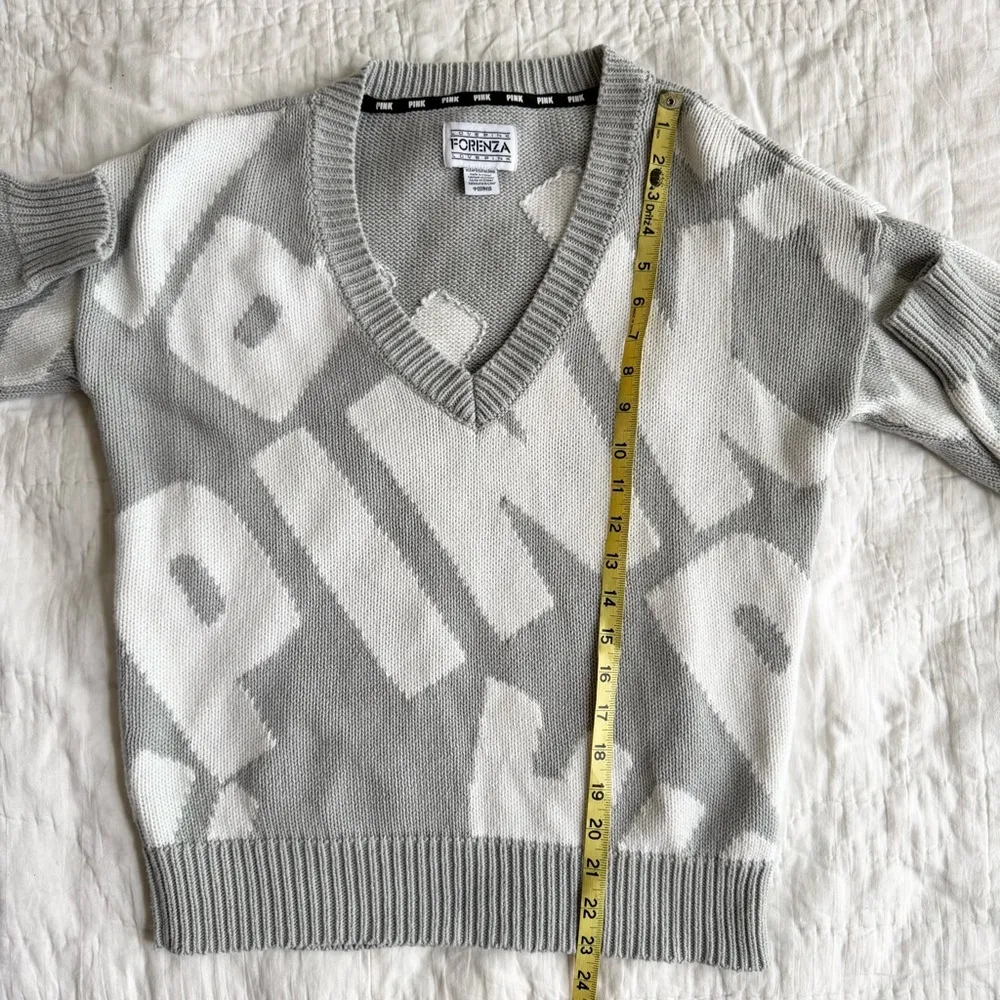 Victorias Secret Pink X Forenza Gray White Large Logo Y2K Sweater V-Neck Sz XS - Image 7