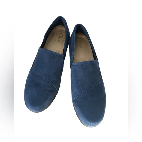 Clarks Classic Artisan Blue Suede Loafer Daelyn Monarch Shoe 6.5 Navy Comfort - Image 2