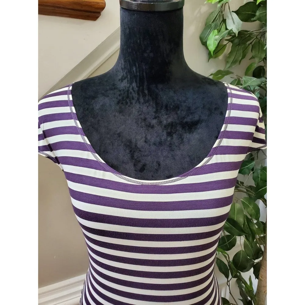 Sophie Max Women's White & Purple Striped Rayon Short Sleeve Knee Length Dress L - Image 5