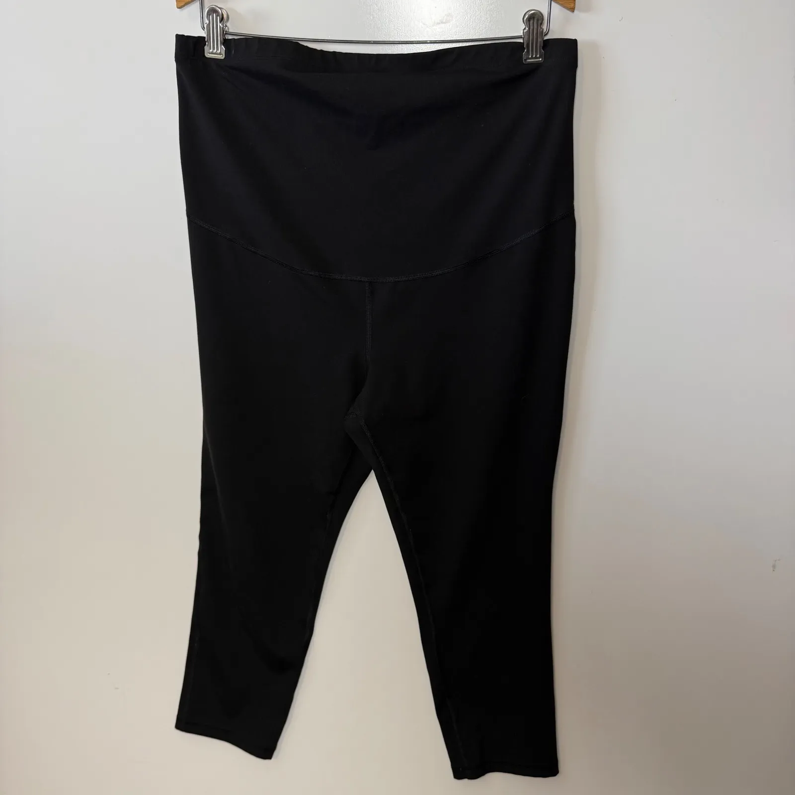 Old Navy‎ Active Elevate Go-Dry Black Maternity Cropped Leggings Womens L - Image 2