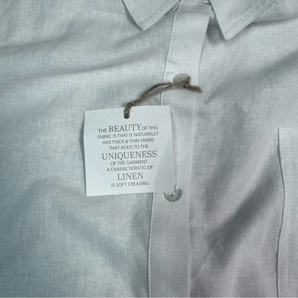 Susan Graver White Linen Blend Button Down Shirt Classic Design - Image 5