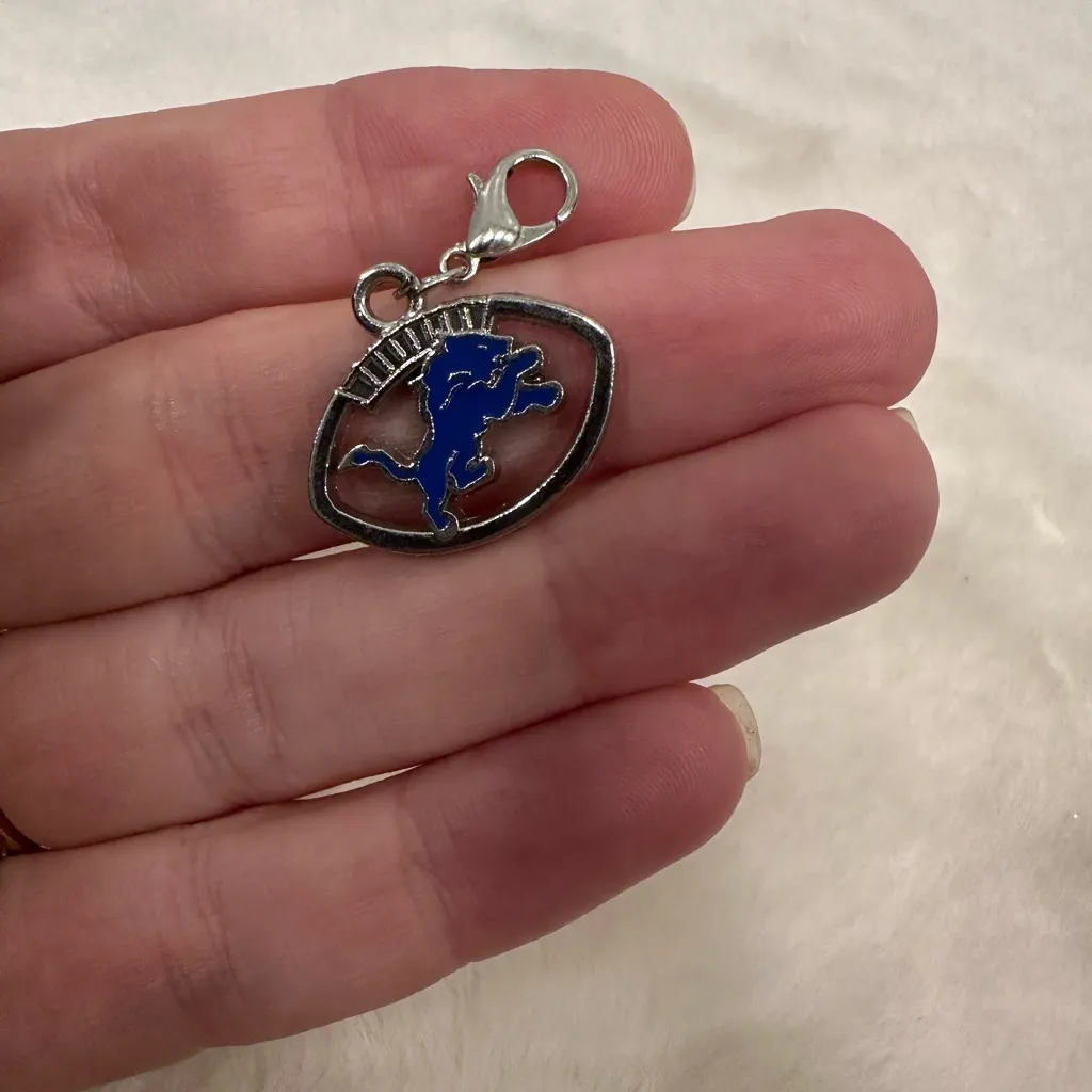 Detroit lions Silver and Blue Football necklace Charm/ keychain - Image 4
