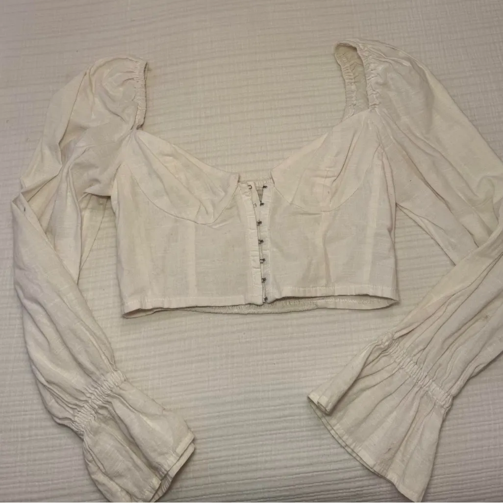 Urban Outfitters Ivory Cotton Corset Crop Top Puff Sleeve Cottagecore Milkmaid M - Image 5