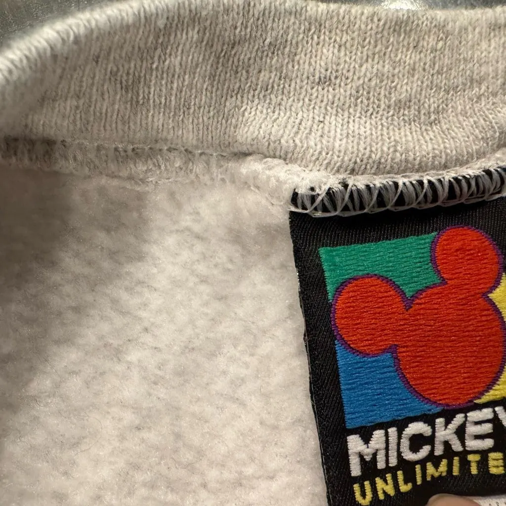 Disney sweatshirt - Image 2
