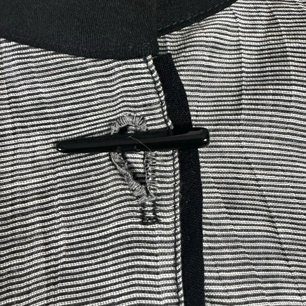 Moonlight LagenLook Linen Asymmetrical Mandarin Collar Frog Button Tunic Top OS - Image 4