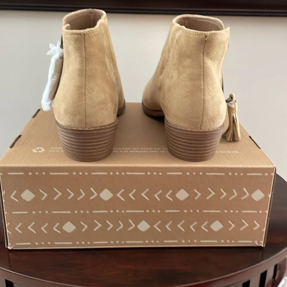 Zodiac Women's Tan Ankle Boots - Image 4