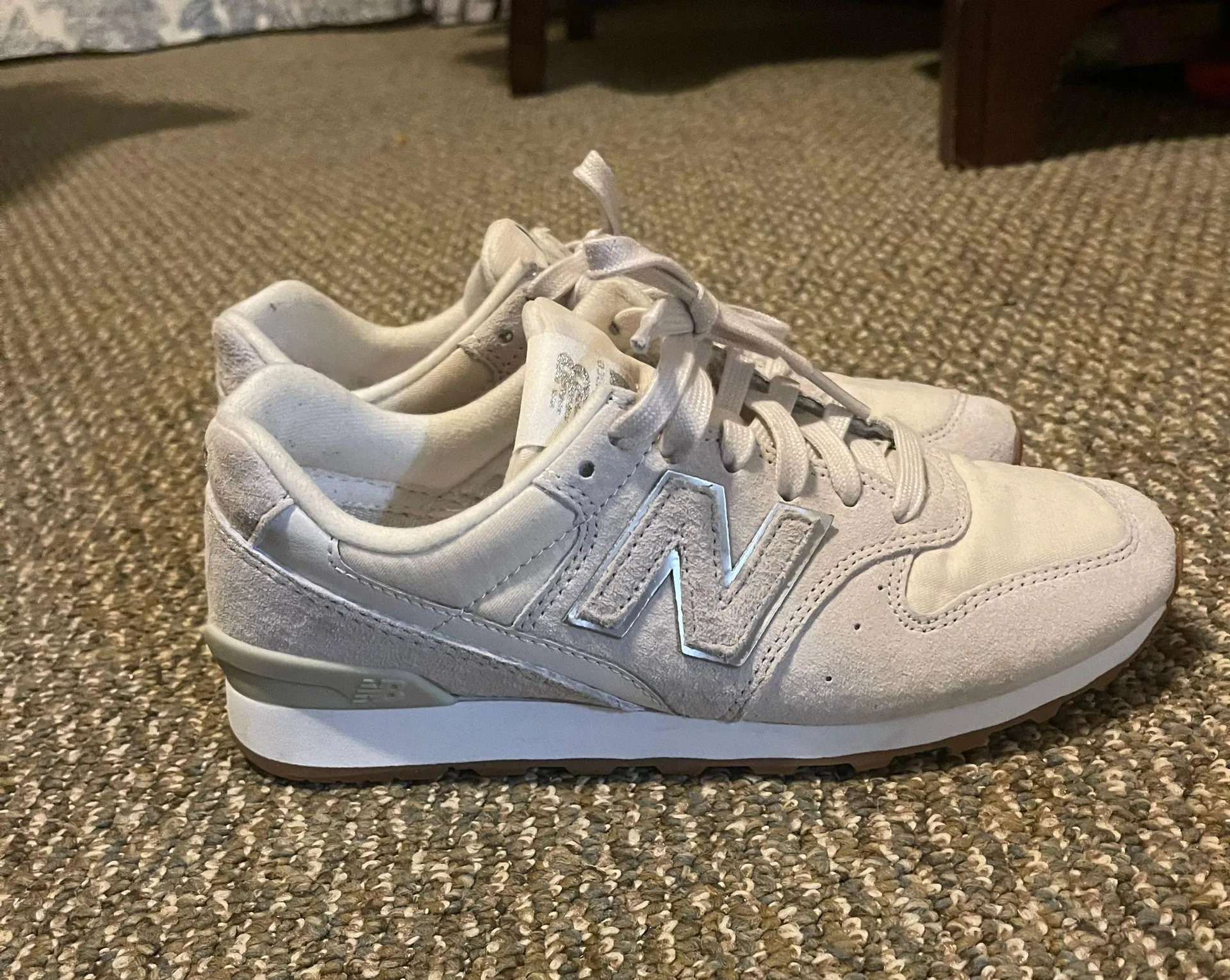 New Balance 696 Sneakers - Image 2