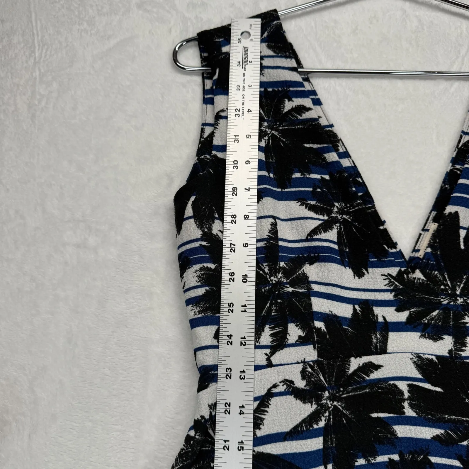 L'AGENCE Fit &‎ Flare Dress Palm Print Sleeveless V-Neck Blue White Size 6 - Image 4