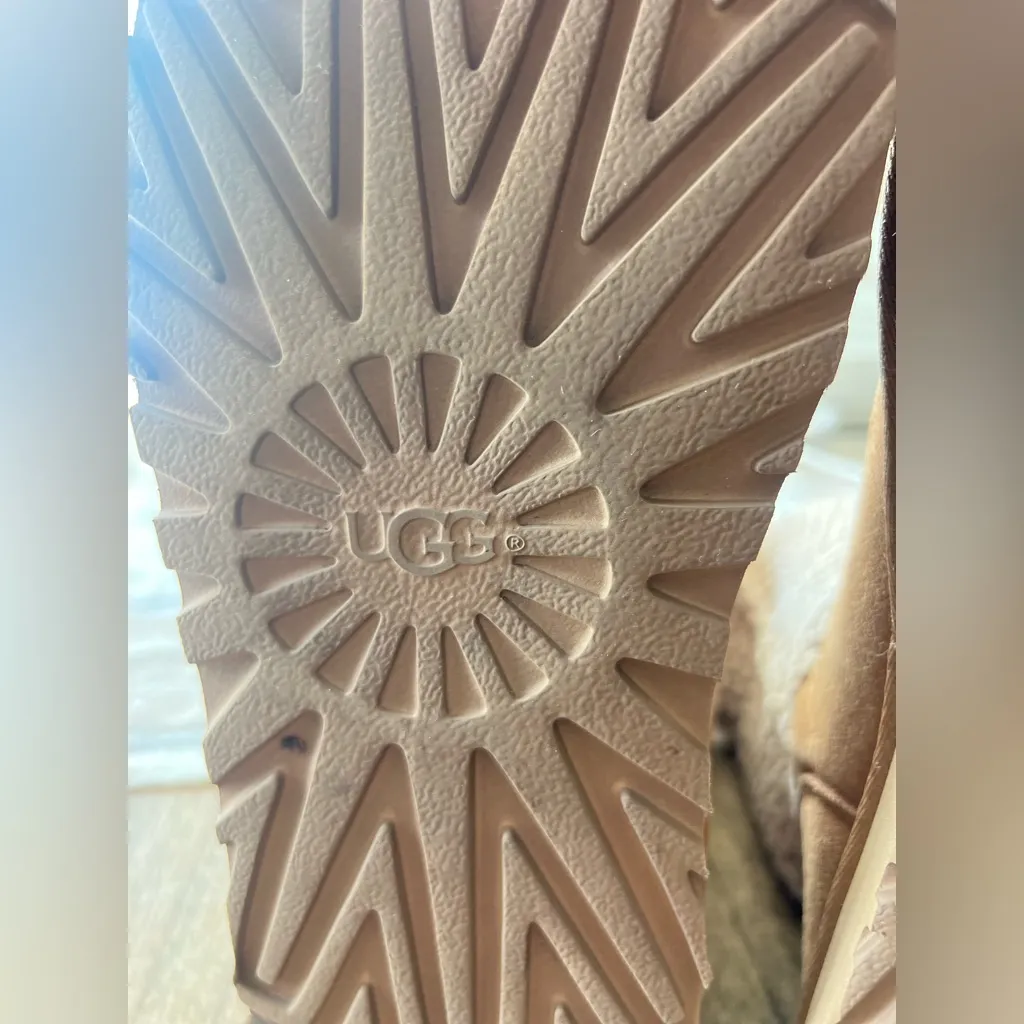 UGG Boot EUC Size 10-11 worn once LIKE NEW no tags - Image 15