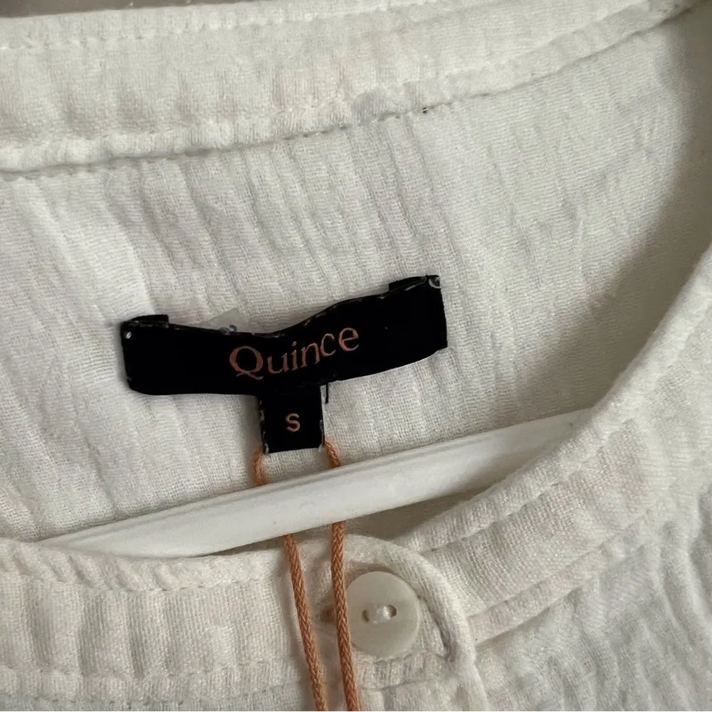 Quince Organic Cotton Gauze Roll Short Sleeve Shirt Neutral Coastal FLAWED Small - Image 5