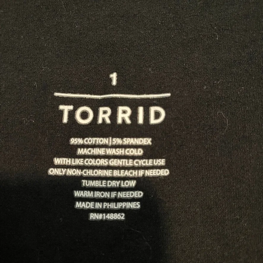 Torrid 1 keyhole cutout off the shoulder stretch knit top TB 2046 - Image 4