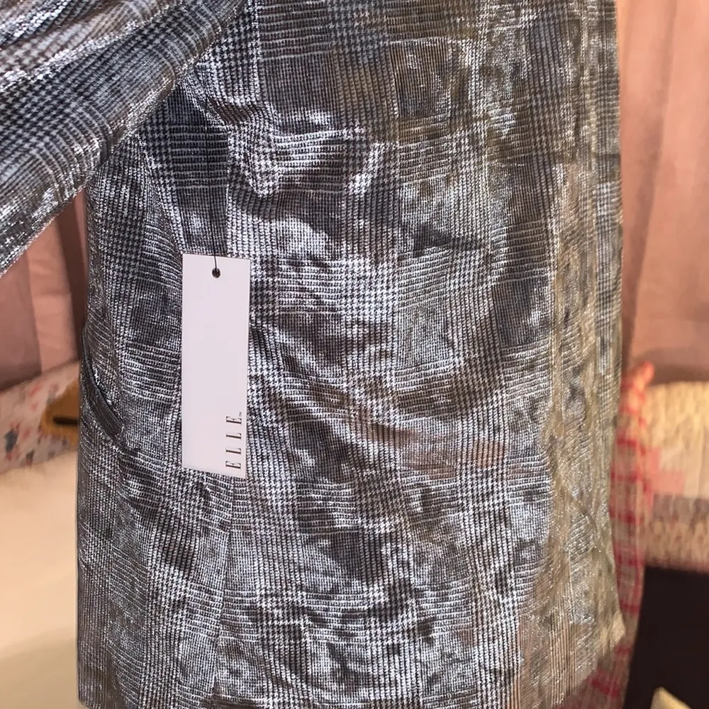 Elle  Size M Velour Blazer - Image 7