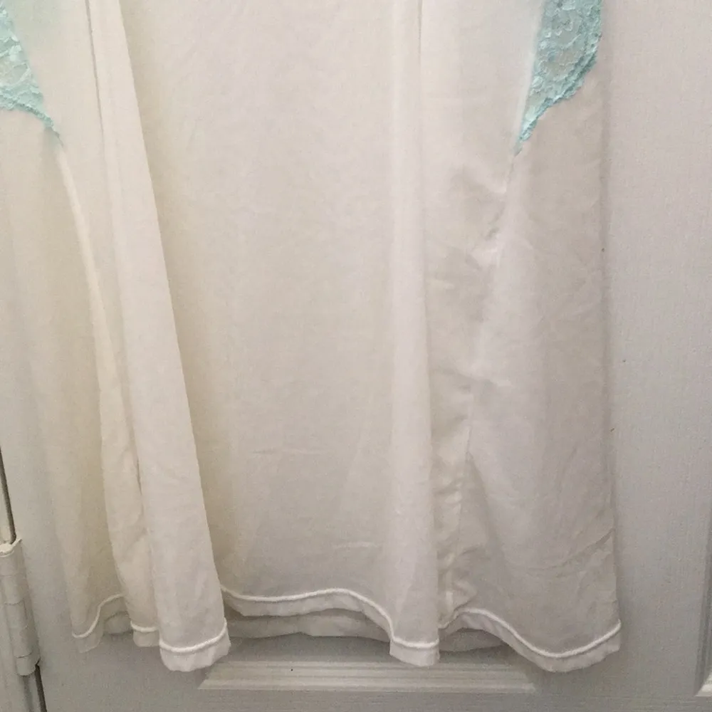 FINAL MARKDOWN Gilligan and O’Malley nighty xl White - Image 7