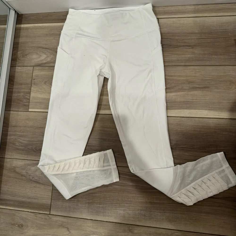 Victoria’s Secret Knockout Leggings White Mesh Medium Long - Image 2