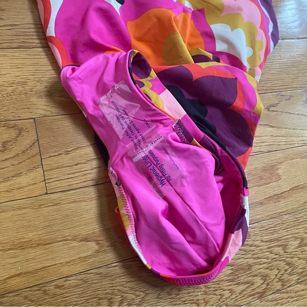 TRINA TURK FAN FAIRE TWIST BACK MAILLOT ONE PIECE SWIMSUIT COLORFUL SZ 14 - Image 9