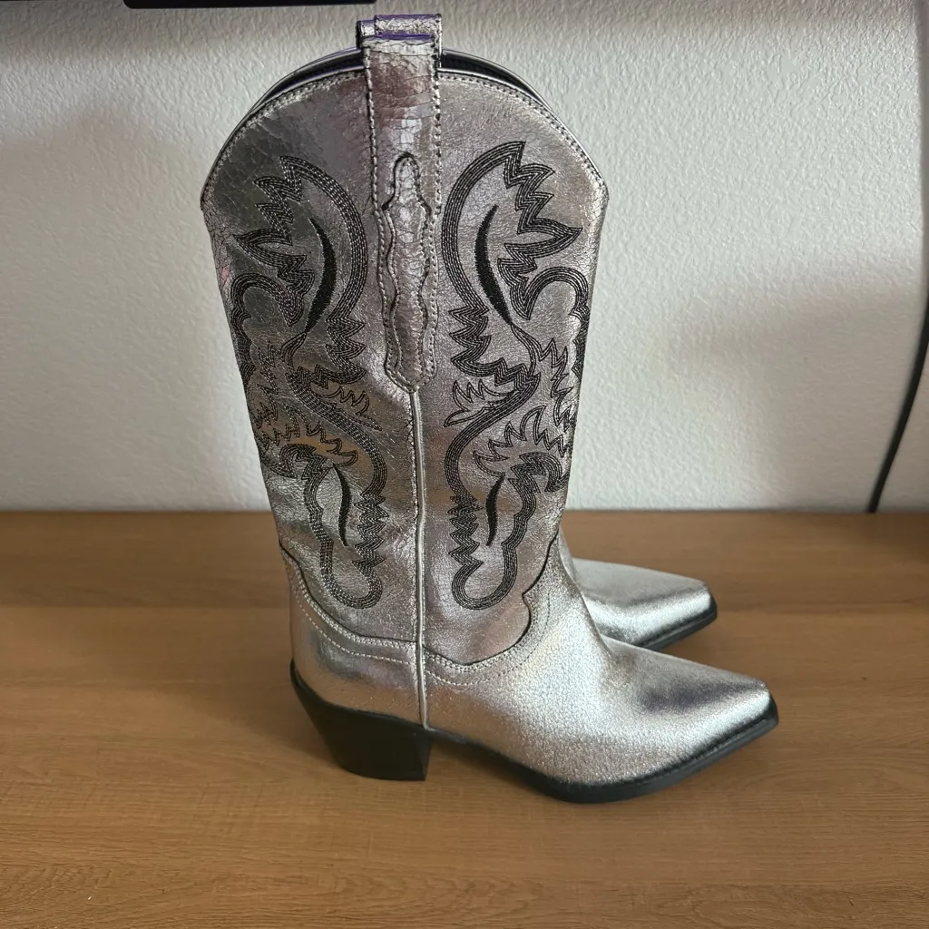 NEW Jeffrey Campbell Dagget Metallic Crackle Western Boots 7.5 - Image 2