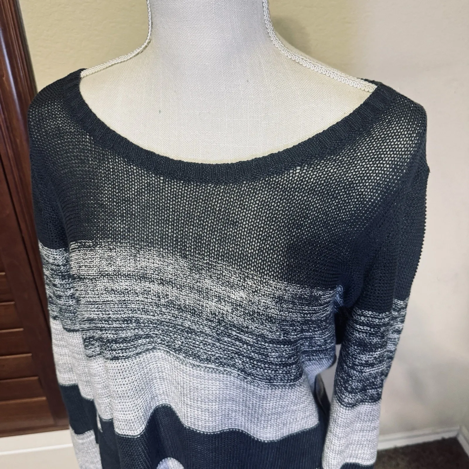 Eileen Fisher Gray Striped Organic Linen Sweater Sz L Lightweight Classic - Image 2